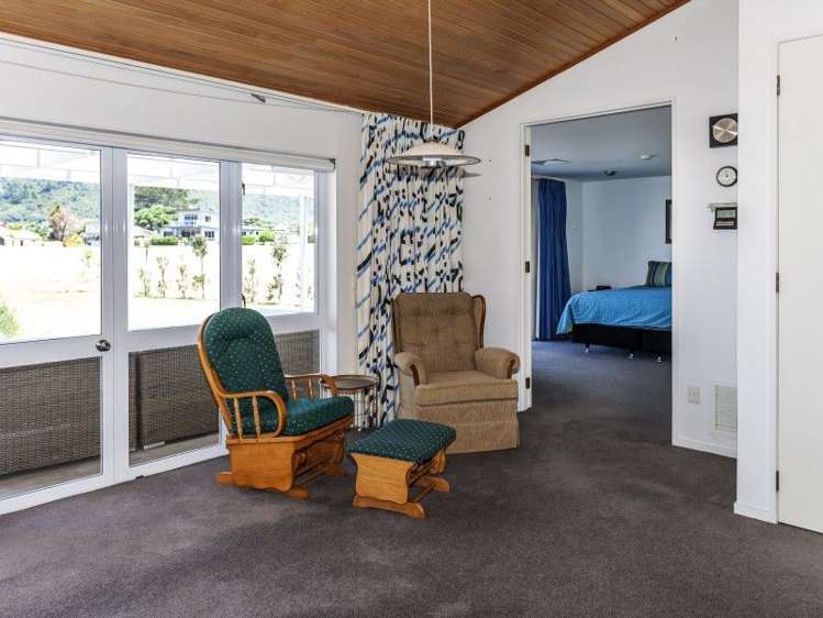 5 Braddock Grove Pauanui_21