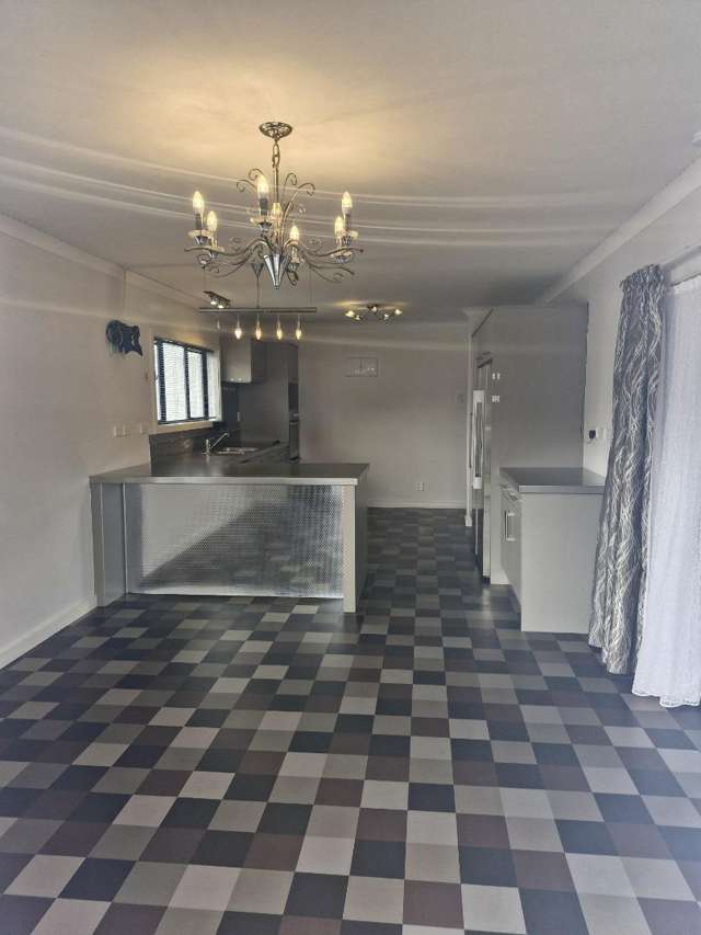 66 Ngamotu Road Spotswood_4