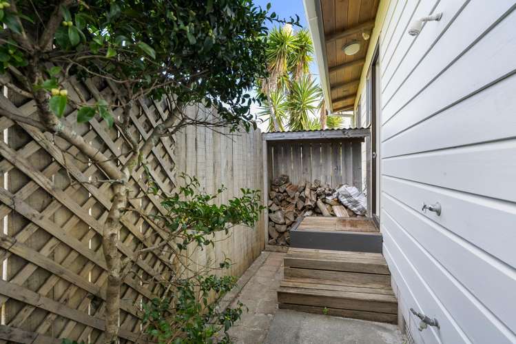 202 Beverley Terrace Whangamata_32