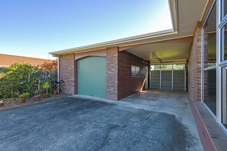 78 John F Kennedy Drive Milson_18