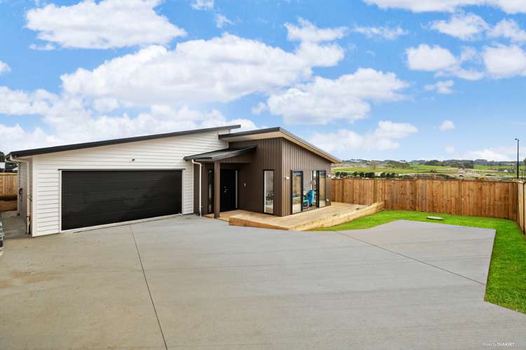 9 Edward Abell Street Wainui_17