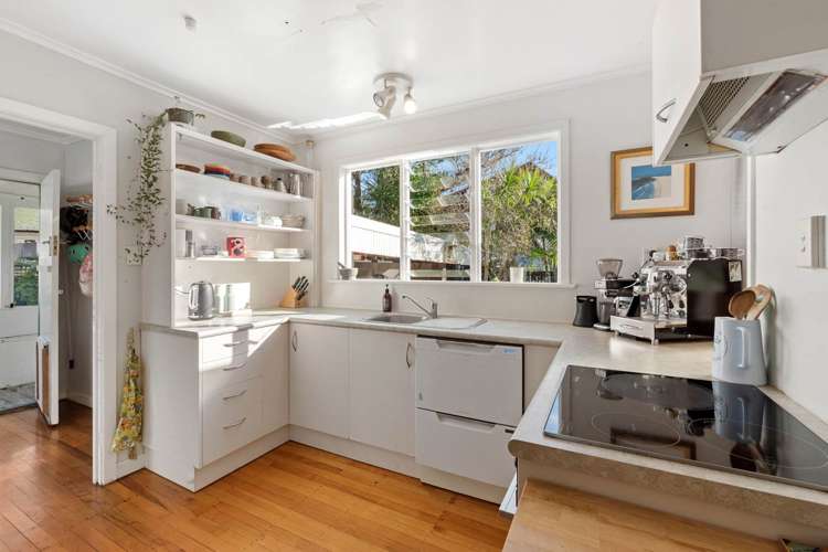 9 Sinclair Street Devonport_12