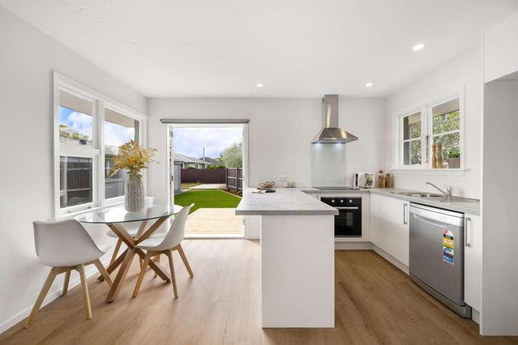 15 Vancouver Crescent Wainoni_1