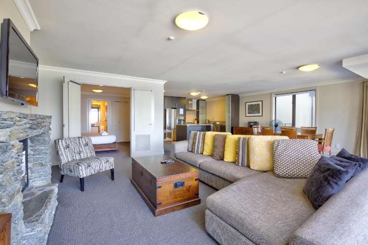 905/34 Lake Esplanade Queenstown_7