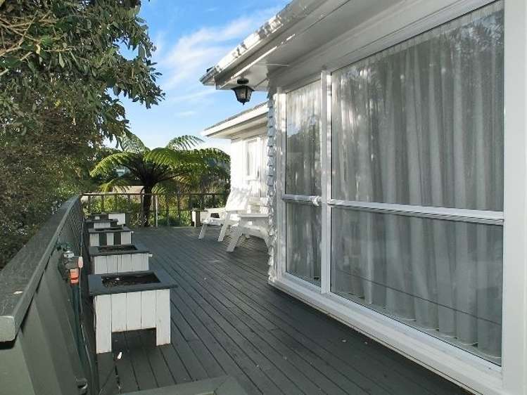 21 Olivia Crescent Tawa_16