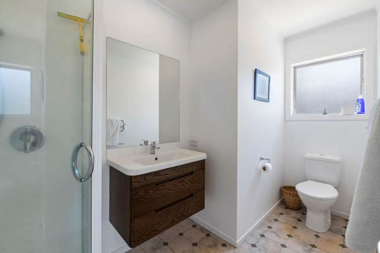 23 Northumberland Avenue Hauraki_19