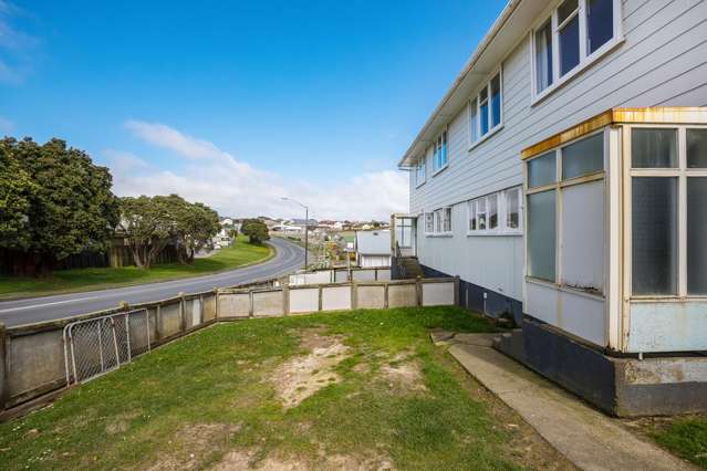 301-303 Warspite Avenue Waitangirua_4