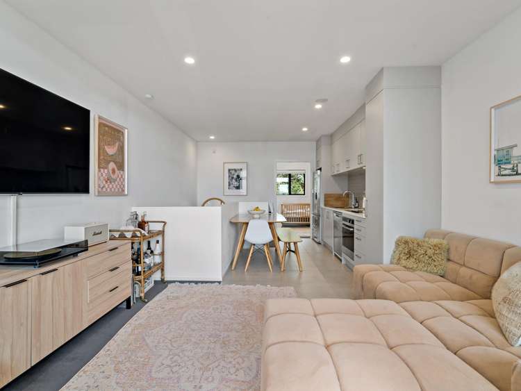 2/43 David Sidwell Place Stanmore Bay_10