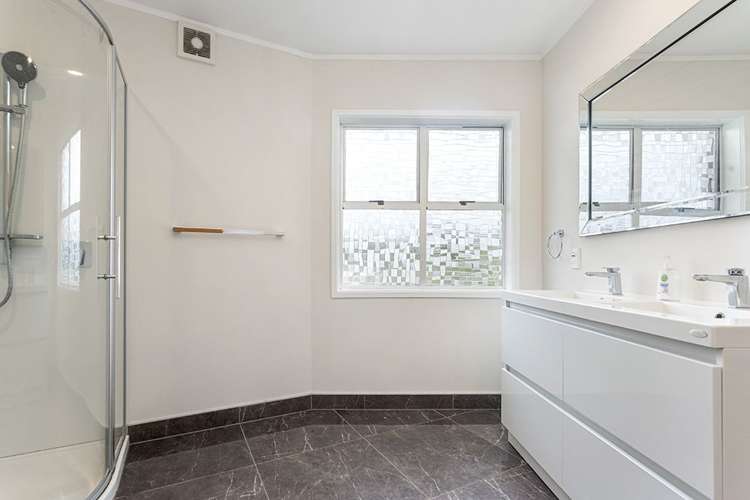 15 Eyre Street Henderson_11