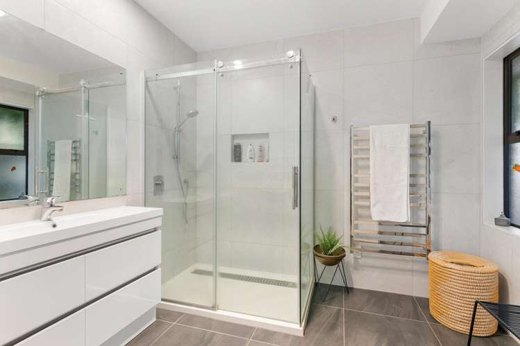 38 Stranraer Crescent Wattle Downs_15