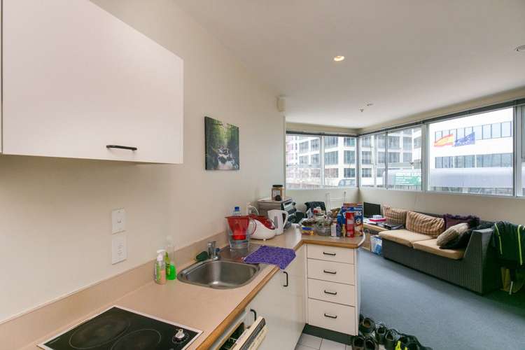 2f/49 Manners Street Te Aro_1