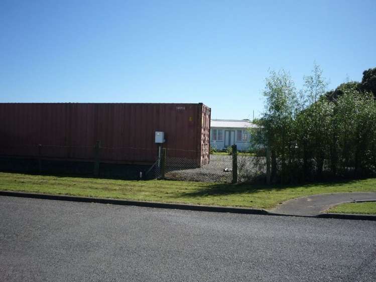 15 Wings Line Marton_10