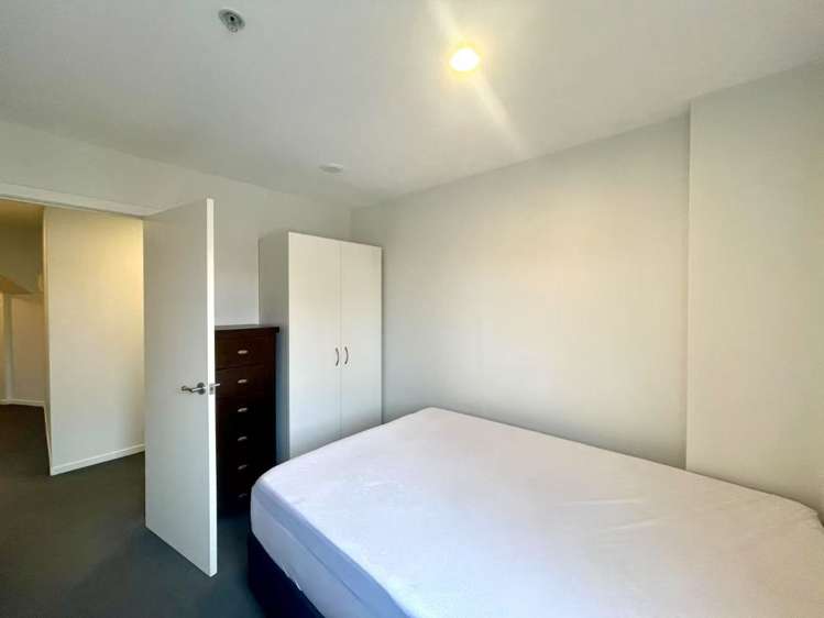 614/421 Queen Street 10015_6