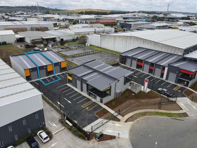 10/3 Halliday Place East Tamaki_1