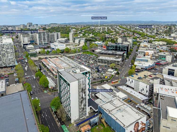 105 Wellesley Street West City Centre_13