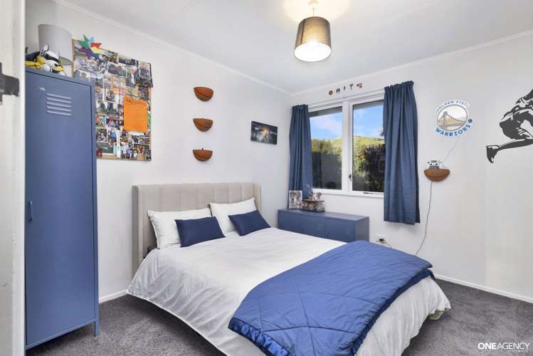 22 Bartlett Grove Tawa_12