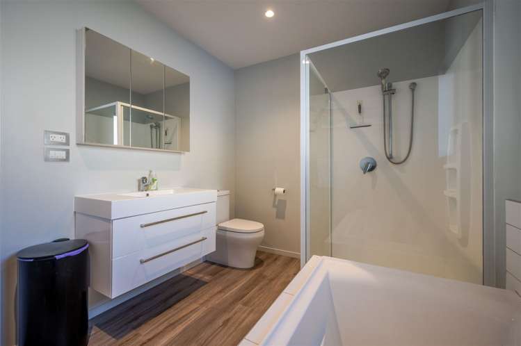 13 Monarch Drive Robinsons Bay_15