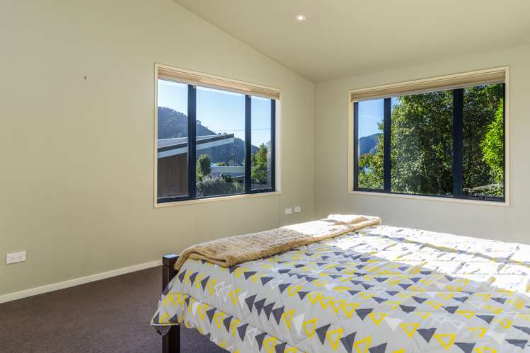 2 The Parade Okiwi Bay_9