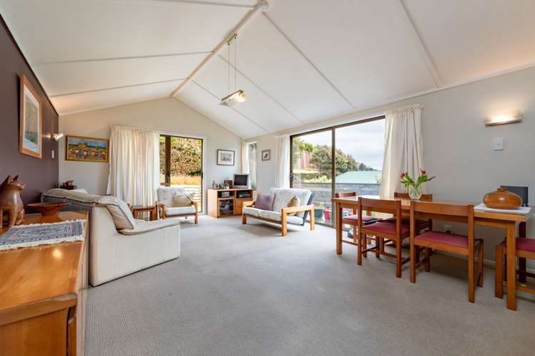 2/11 Mervyn Place Plimmerton_11