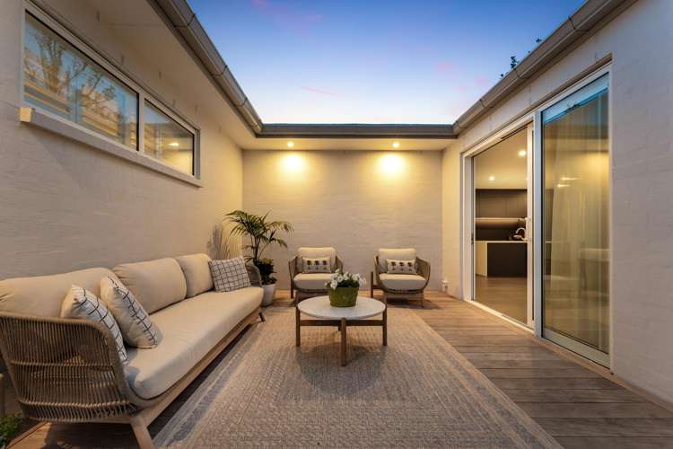 32 Sandpiper Avenue Point Wells_11