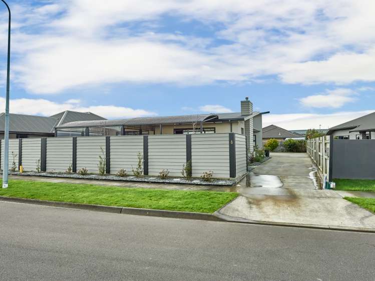 6 Trump Place Kelvin Grove_1