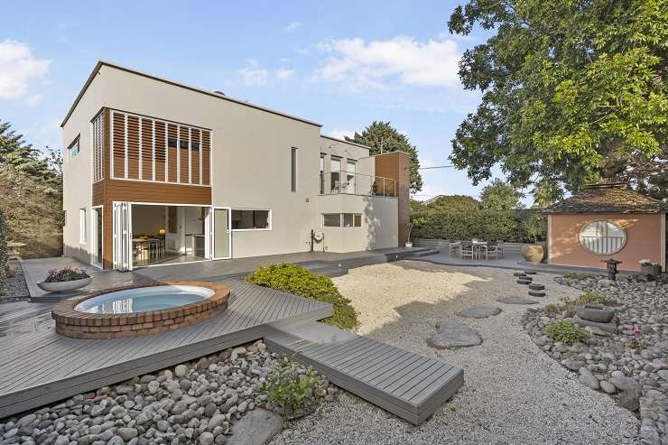 Japanese-style modern house with gravel gardens 17 Matipo Street, Mount Eden, Auckland