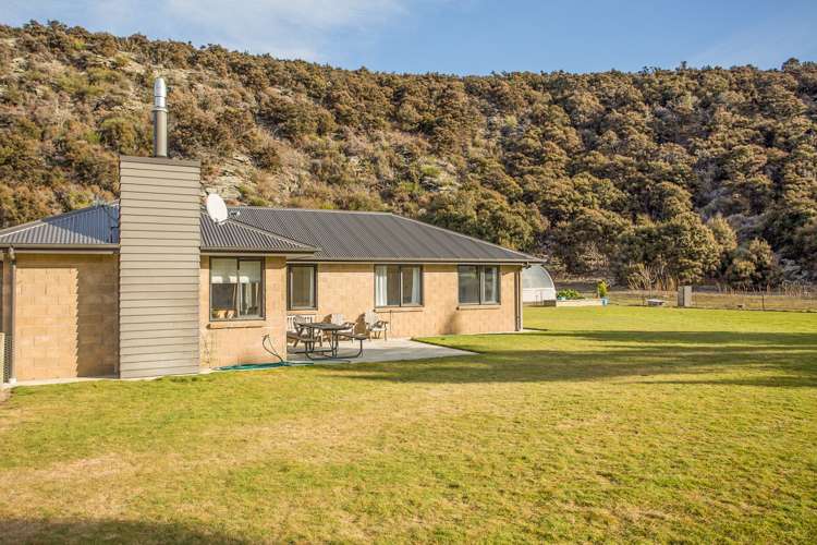 3473 Luggate-Cromwell Road Queensberry_1