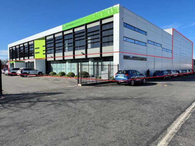 Showroom, Office, Warehouse with Canopy + Carparks