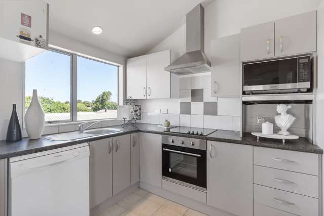 2b Hall Avenue Mangere_3