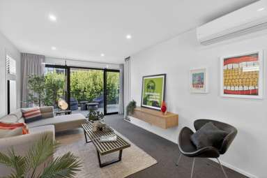 7E Reg Pearce Way_4
