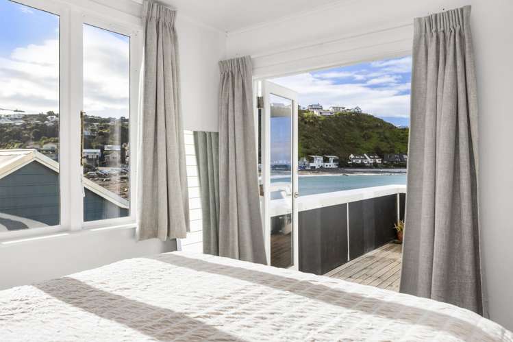 82 Owhiro Bay Parade Owhiro Bay_7