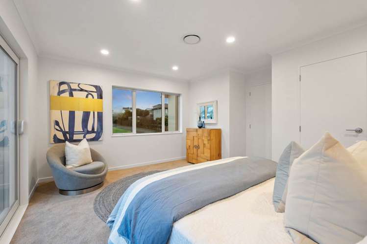 155 Bonair Crescent Silverdale_24