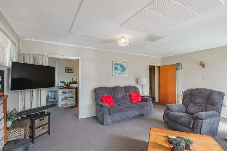 69 Eastons Road_5