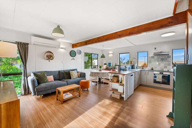 26a Brian Crescent Stanmore Bay_4