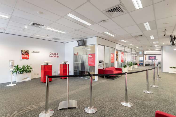 2 Cobham Court_0