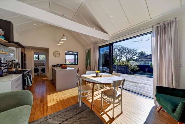 1/114 Estuary Road South New Brighton_13