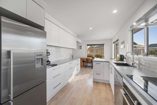 18 Konini Crescent Pirimai_3