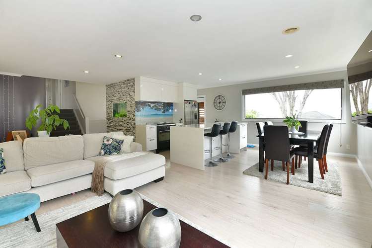 38 Beauvoir Avenue Matakatia_6