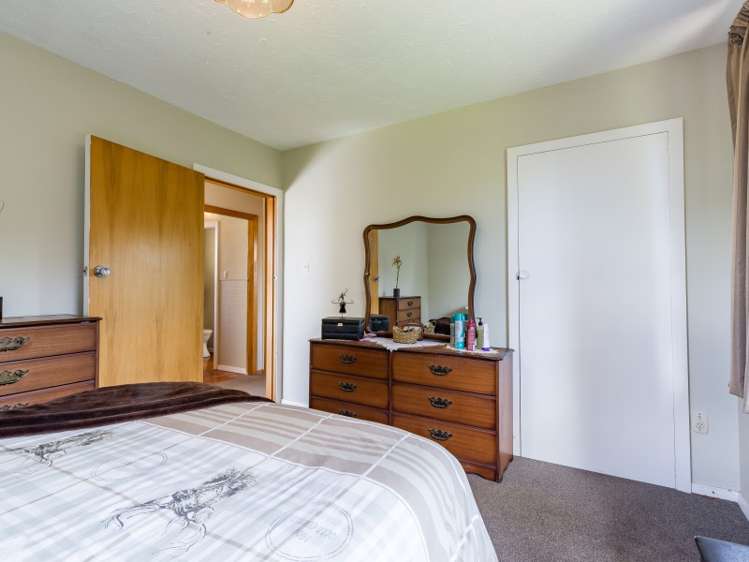 23 Cardinal Drive Hillmorton_6