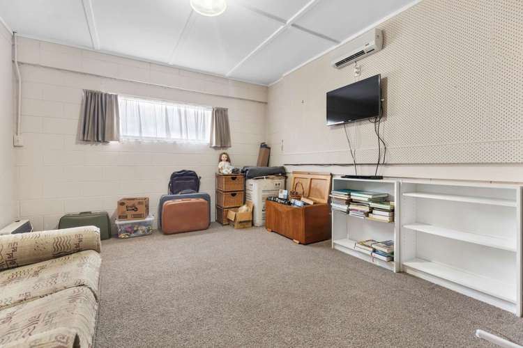 79 Pandora Avenue Westbrook_12