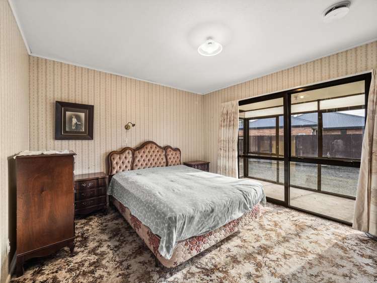 2/260 Moore Street Ashburton_11