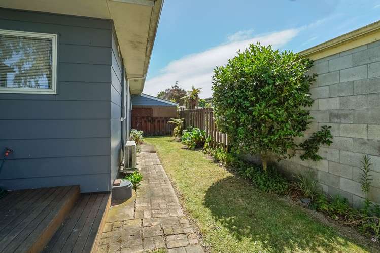 2/61 Leicester Street Stoke_16