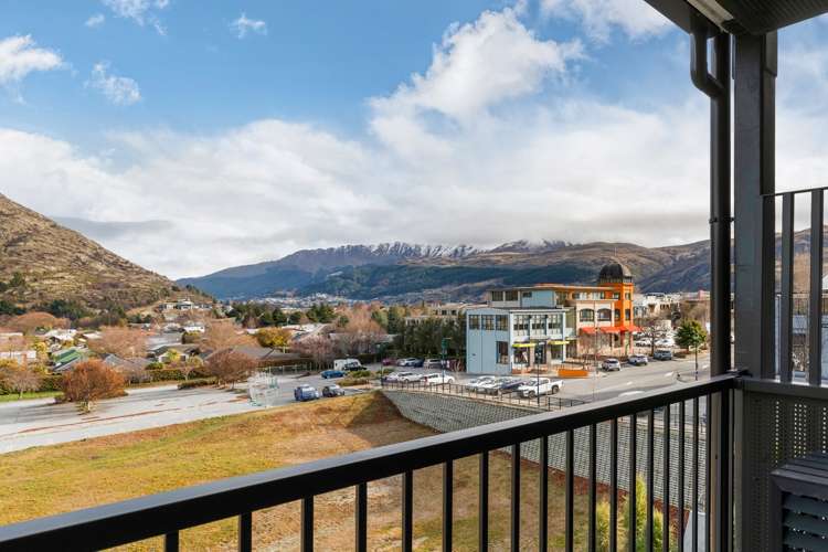 504/10 Copper Beech Avenue Frankton_14