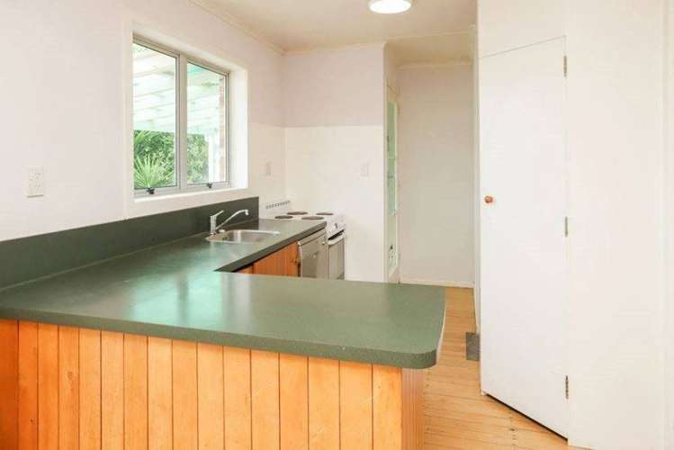 11 Southsea Crescent Silverdale_5