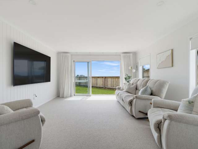 14 Piripai Rise Coastlands_4