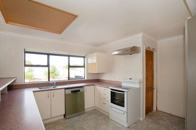 6 Belvedere Crescent Takaro_5