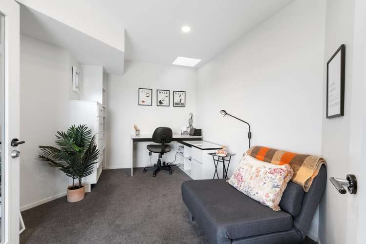35A Te Awakura Terrace Mount Pleasant_18
