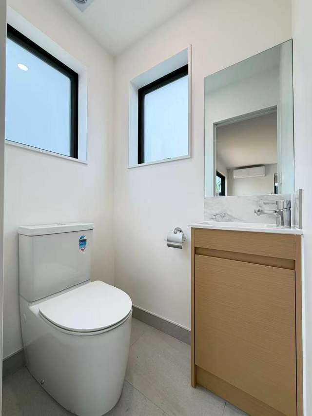 4/29 Crown Crescent Otara_4