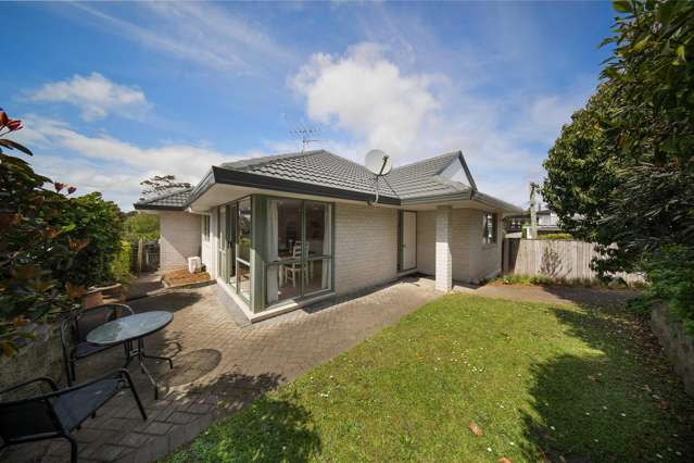 Stunning Family Home in the Heart of Cockle Bay