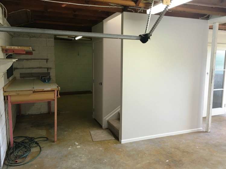 2/29 Clonbern Road Remuera_17